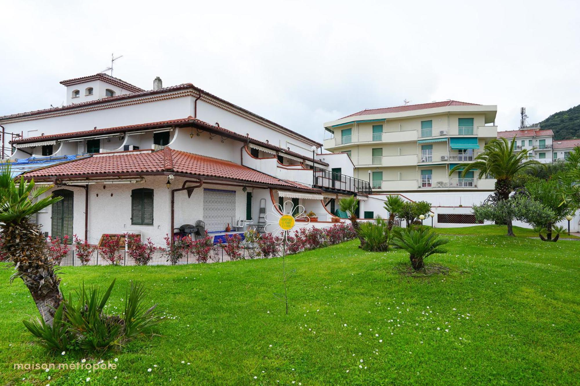פייטרה ליגורה Moresco Apartment מראה חיצוני תמונה